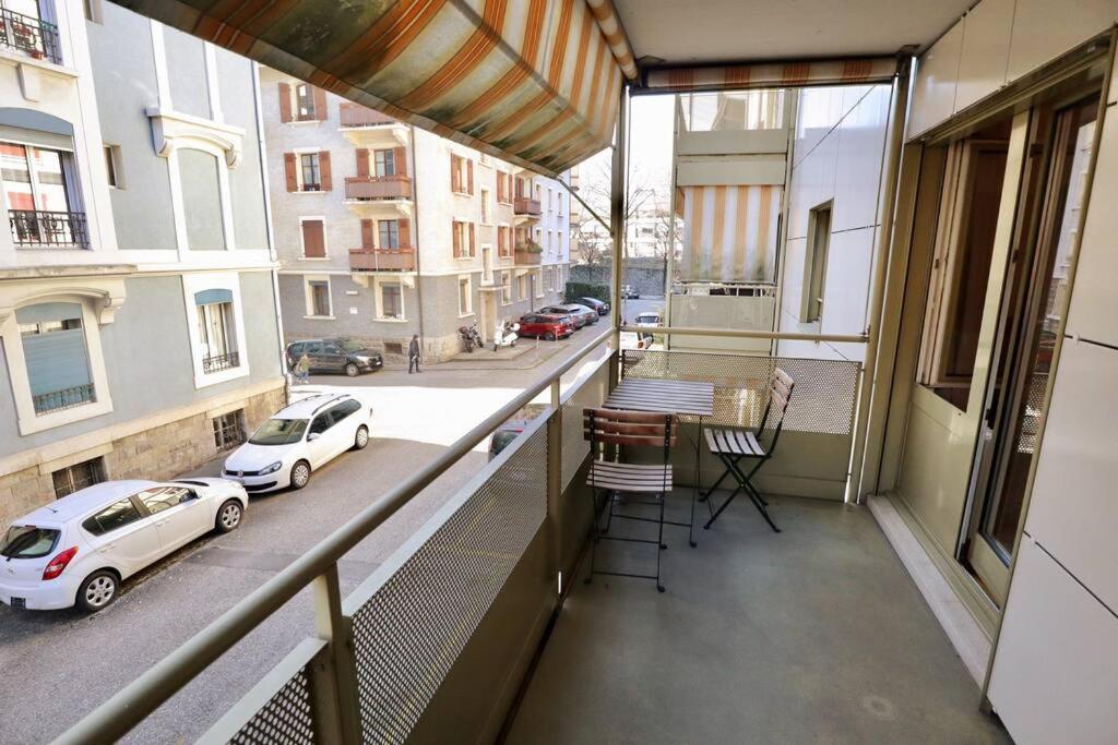 Comfortable, Very Well Located Between Train Station And Lake! Lausanne Exteriör bild