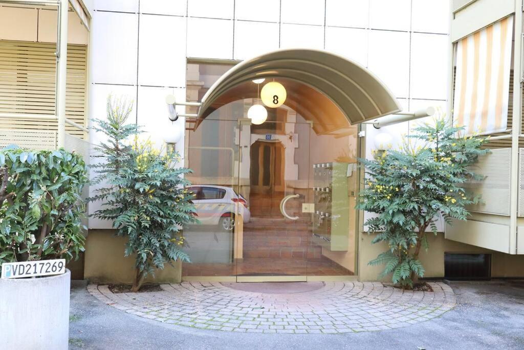 Comfortable, Very Well Located Between Train Station And Lake! Lausanne Exteriör bild