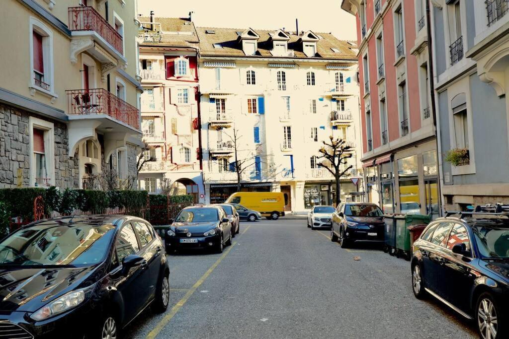 Comfortable, Very Well Located Between Train Station And Lake! Lausanne Exteriör bild
